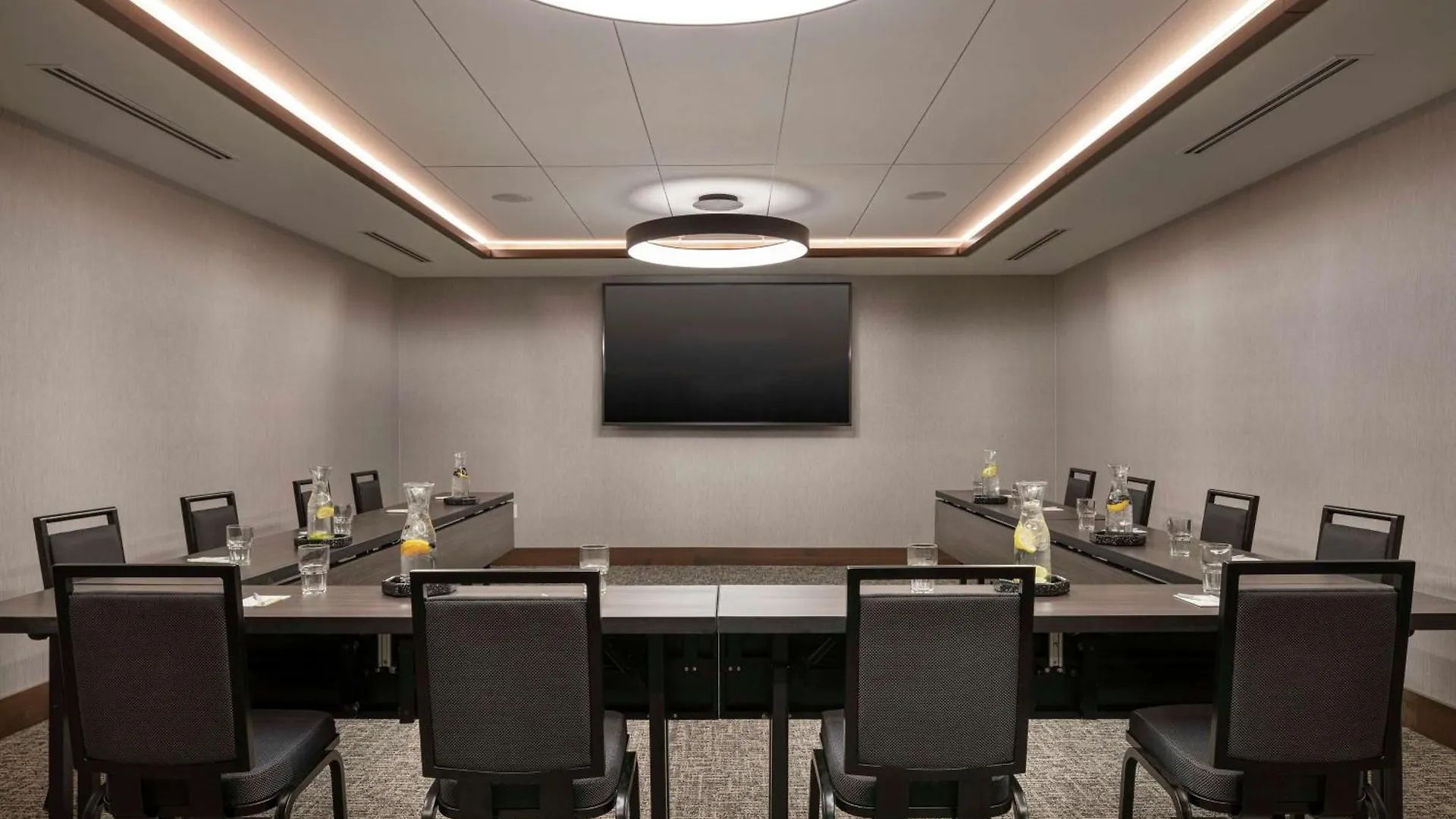 Home2 Suites By Hilton Denver Downtown Convention Center Otel