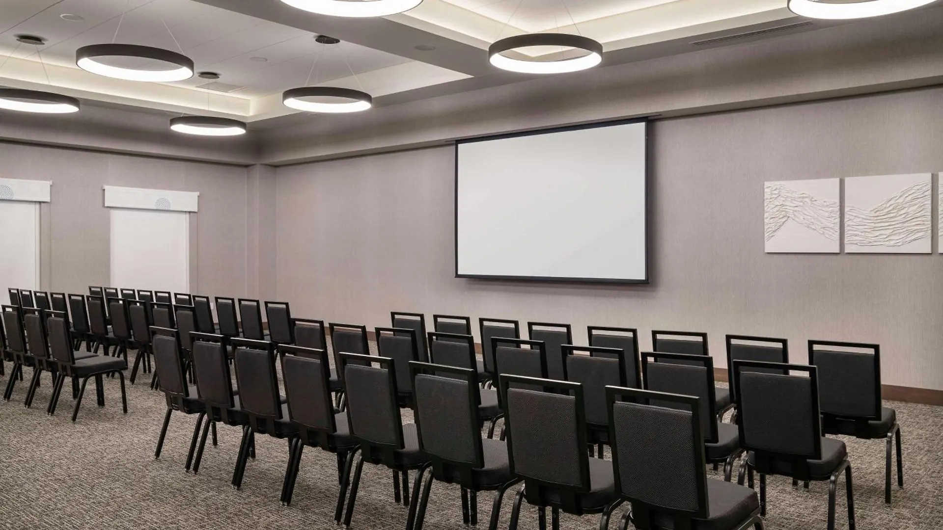 Home2 Suites By Hilton Denver Downtown Convention Center